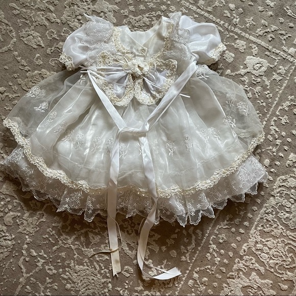 vintage baby girls white christening baptism dress with cap sleeves - Picture 4 of 11
